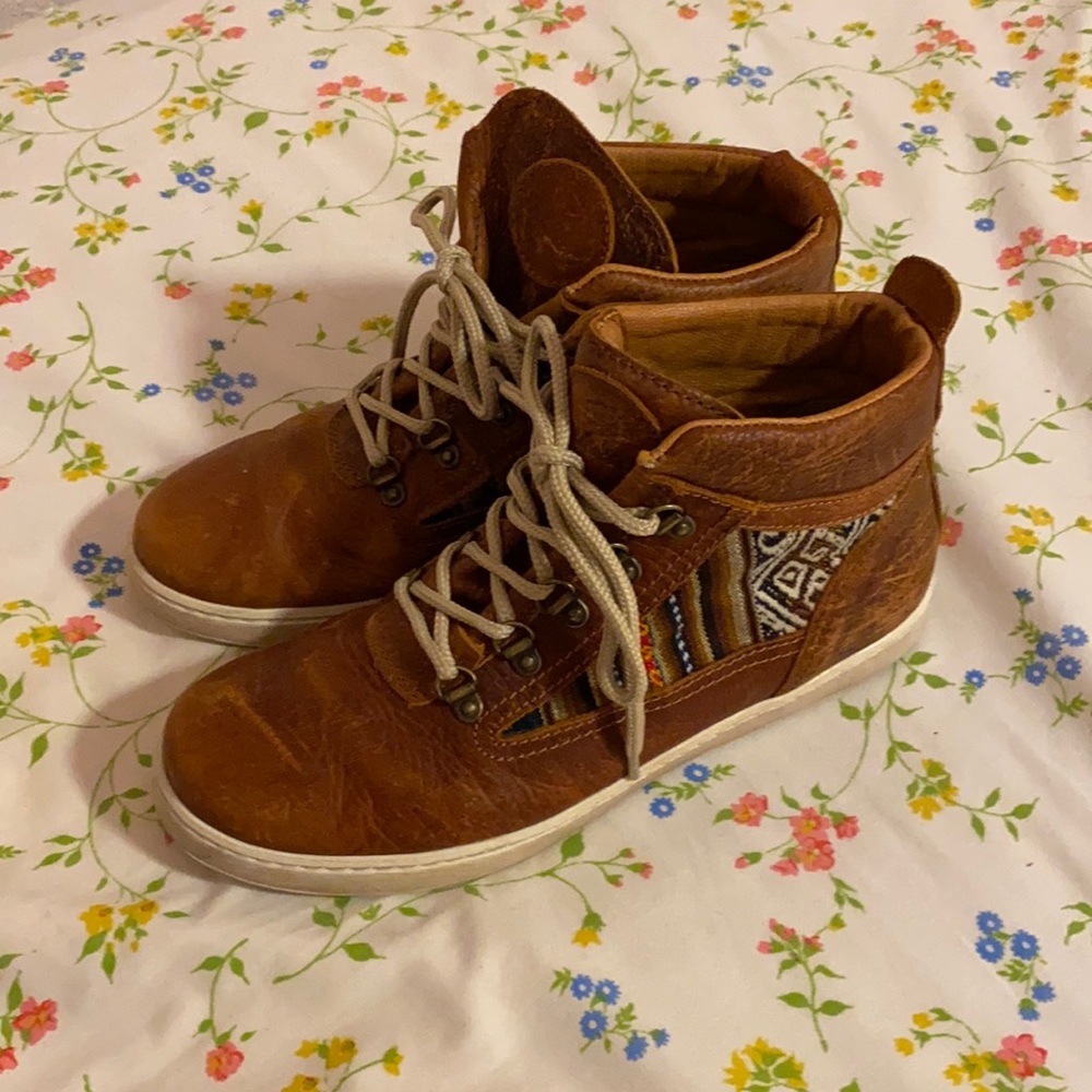 Inkkas brown leather camping boot